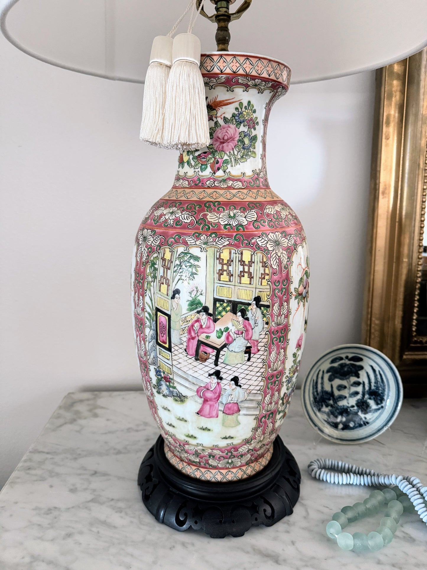 Chinoiserie Famille Rose Porcelain Vase Lamp