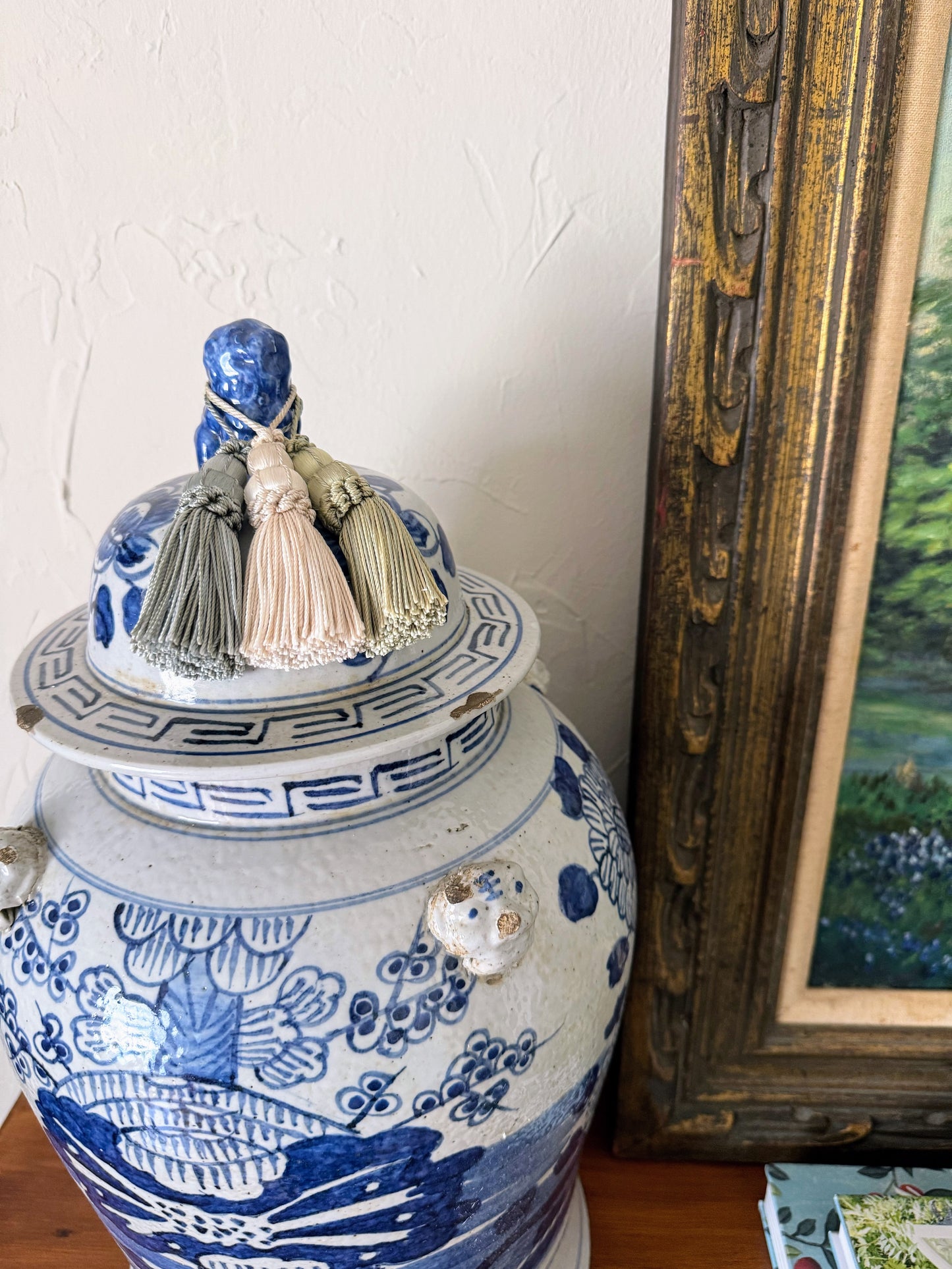 Giverny Tassel (In Bleu, Vert, & Blanc)