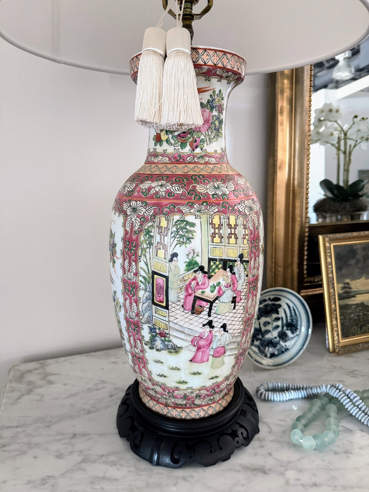 Chinoiserie Famille Rose Porcelain Vase Lamp