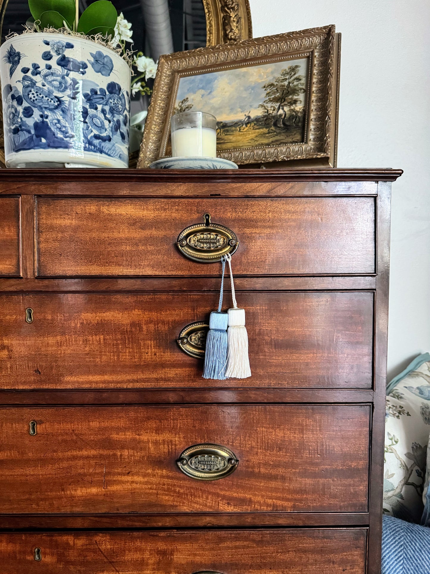 Georgian Oval Plate Swept Foot Bracket Chest