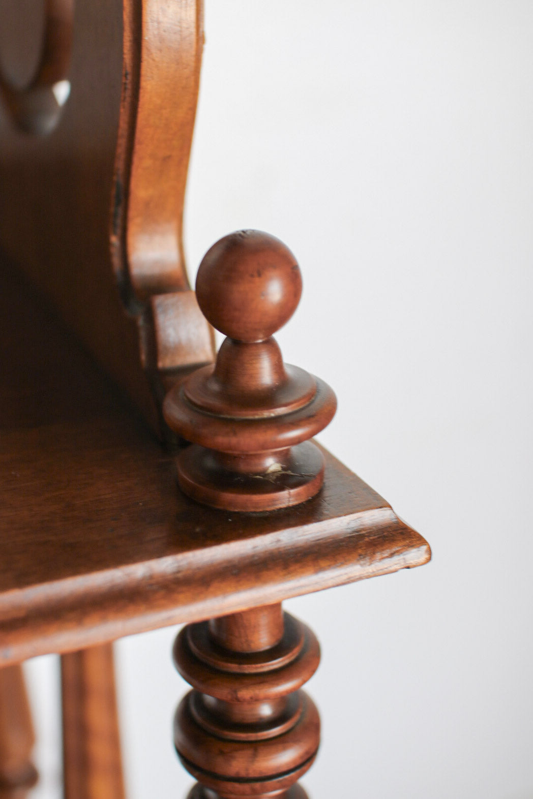 Italian Etagere