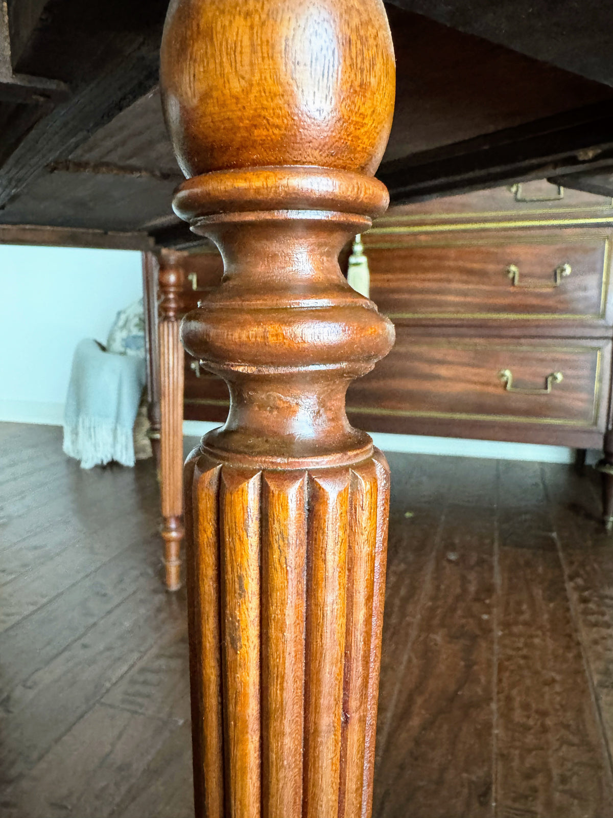 Antique American Drop Leaf Table