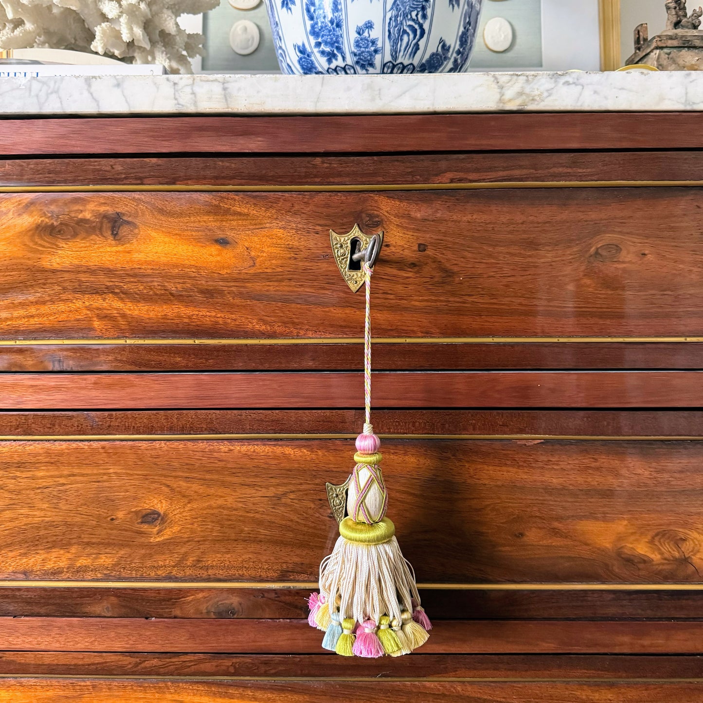 Lille Tassel in Rose