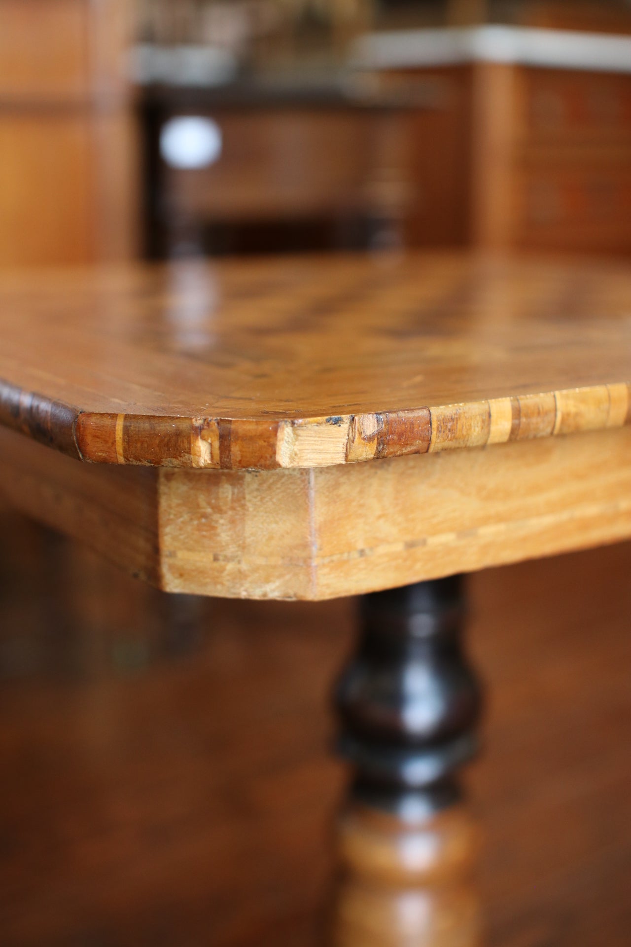 Italian Chess Inlay Table
