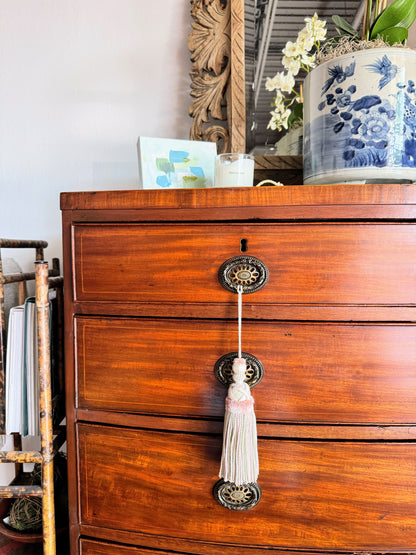Paris Tassel in Rose & Vert