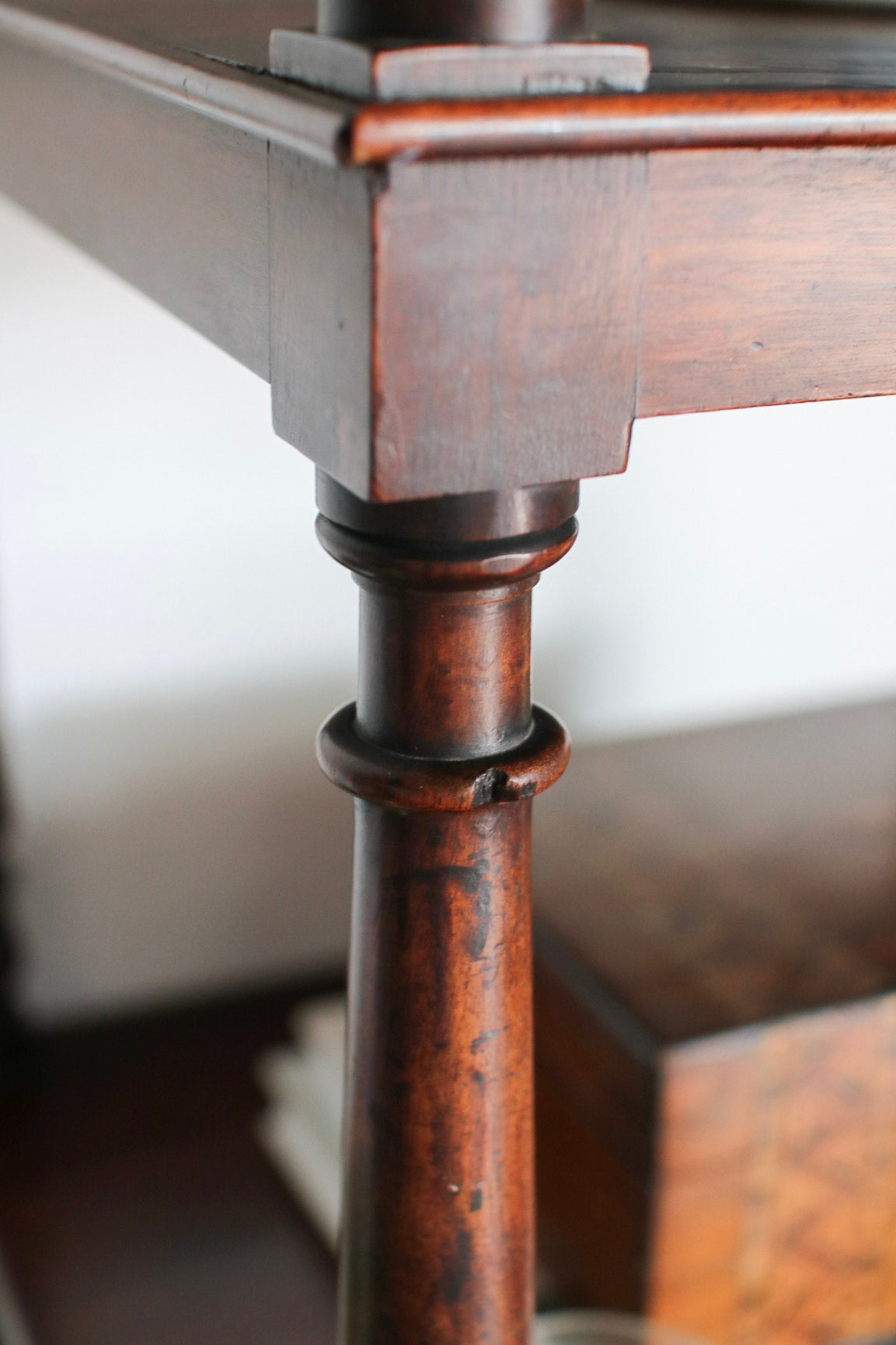 English Etagere