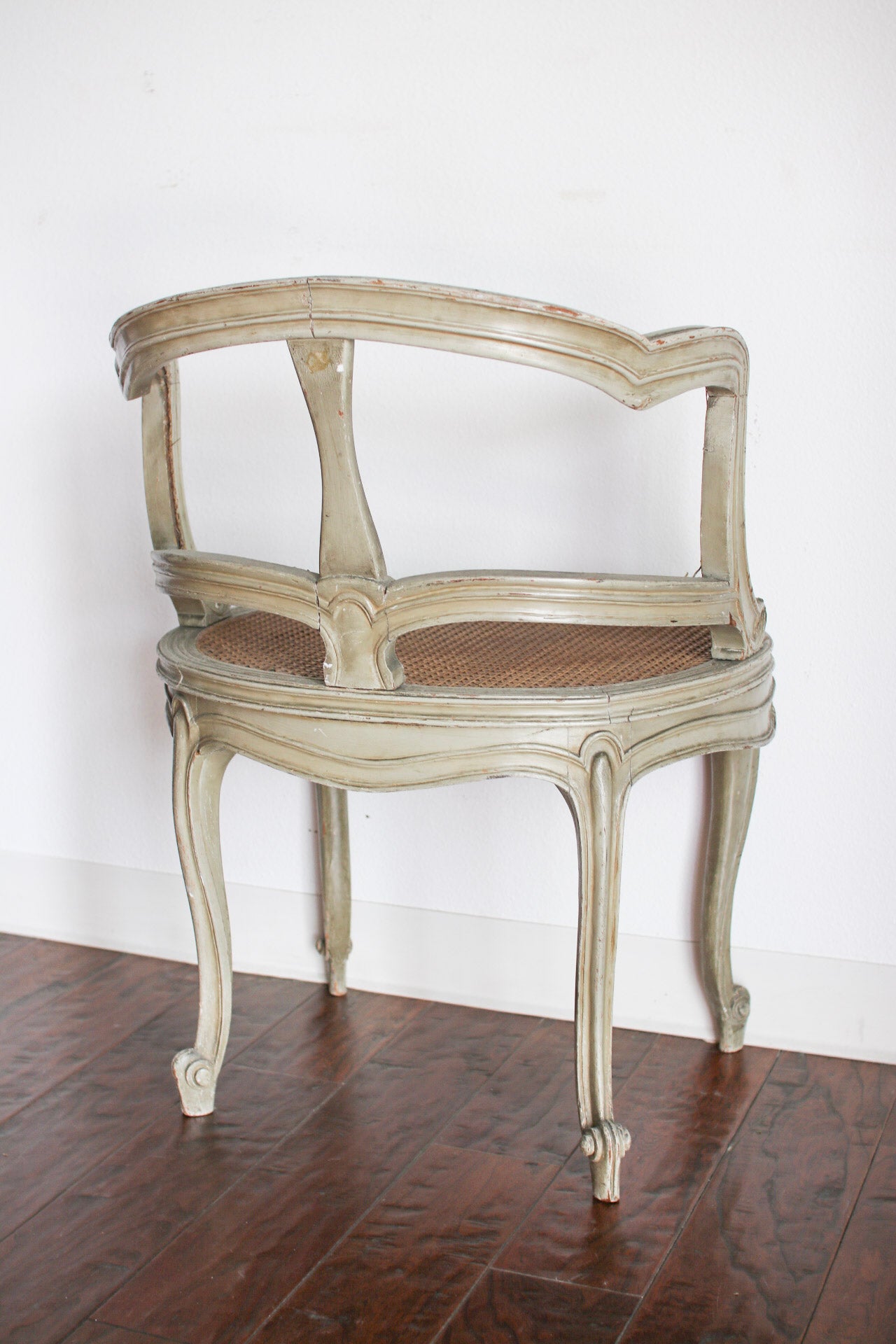 Louis XVI Style Coquelle