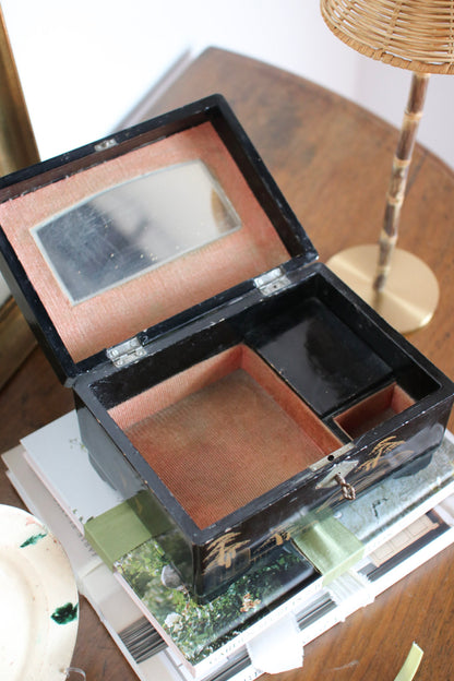Chinoiserie Lacquered Box