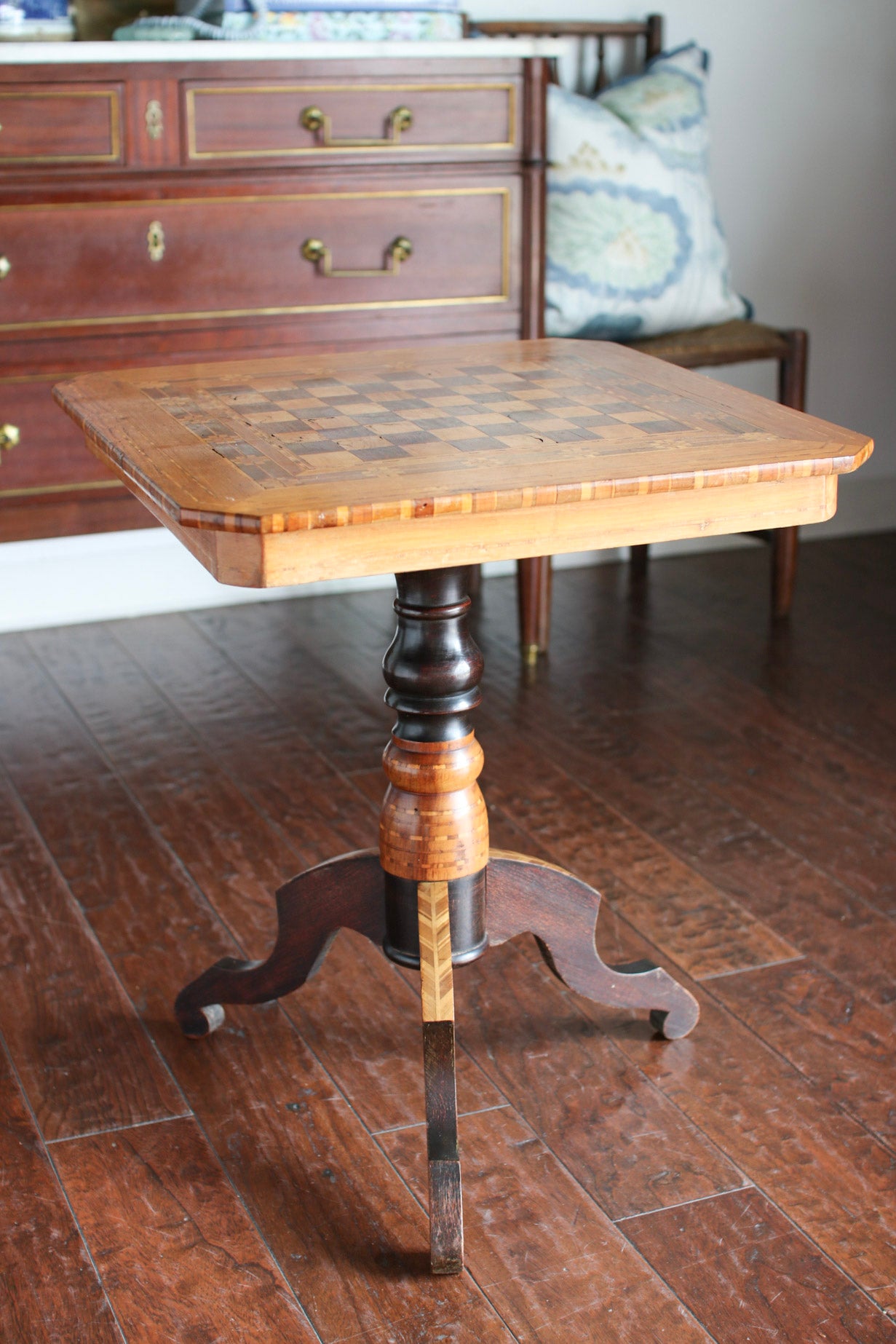 Italian Chess Inlay Table