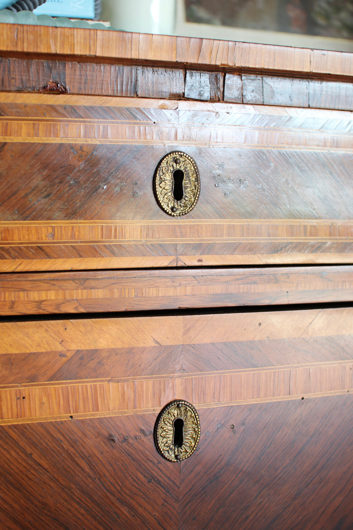 Italian Commode