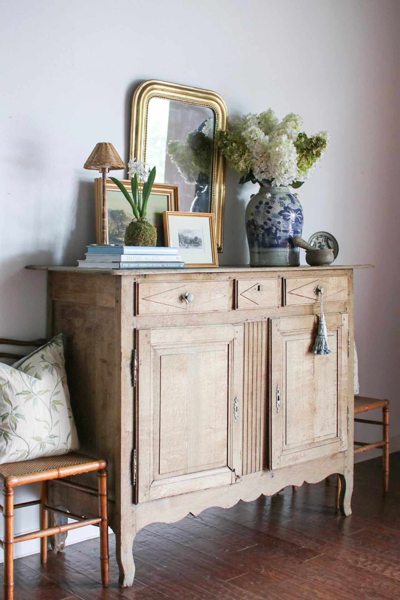 Bleached Belgian Buffet