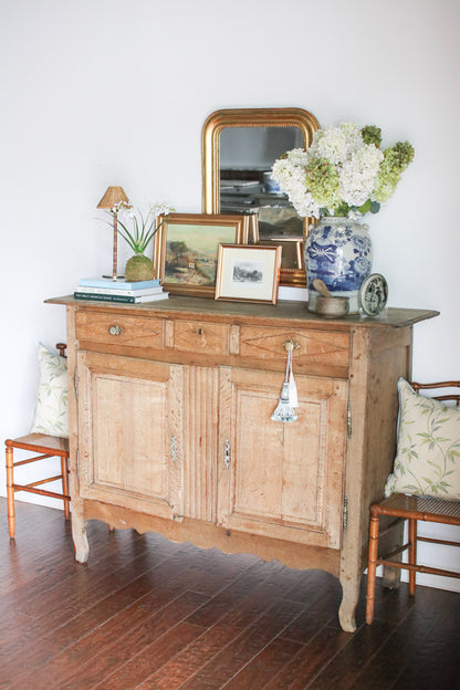 Bleached Belgian Buffet