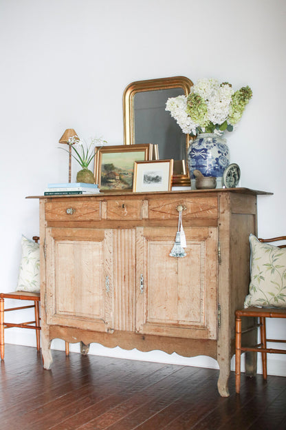 Bleached Belgian Buffet
