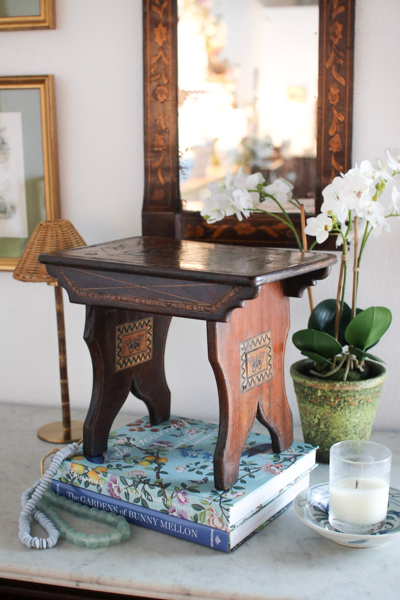Butterfly Stool
