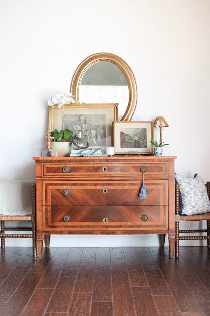 Italian Commode
