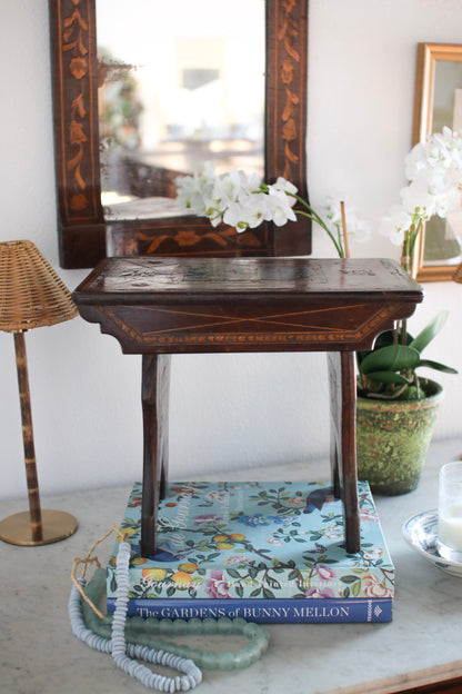 Butterfly Stool