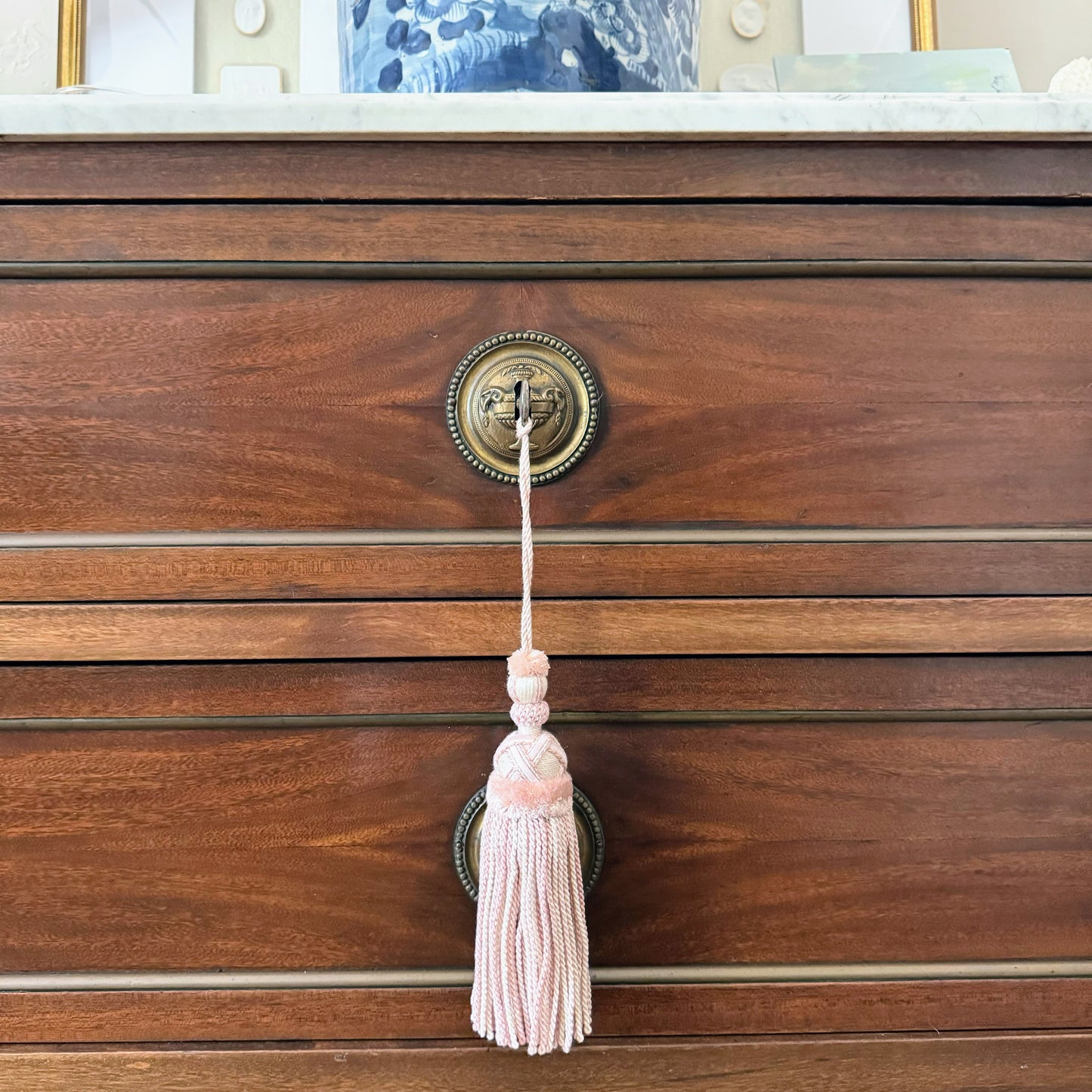 Paris Tassel in Rose