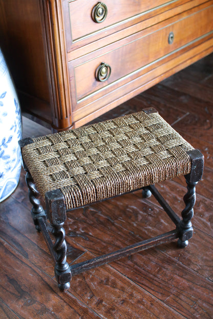 English String Stool
