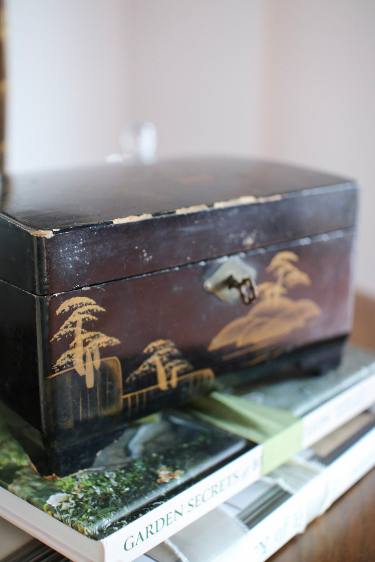 Chinoiserie Lacquered Box