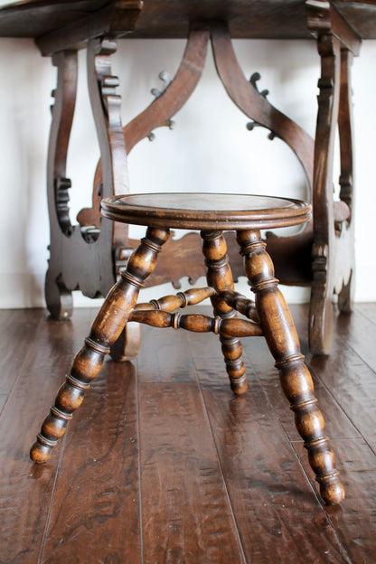 Italian Bobbin Stool