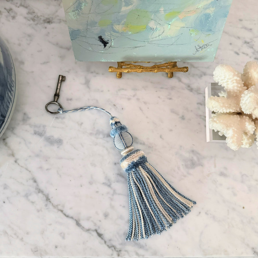 Tassel: Versailles in Bleu