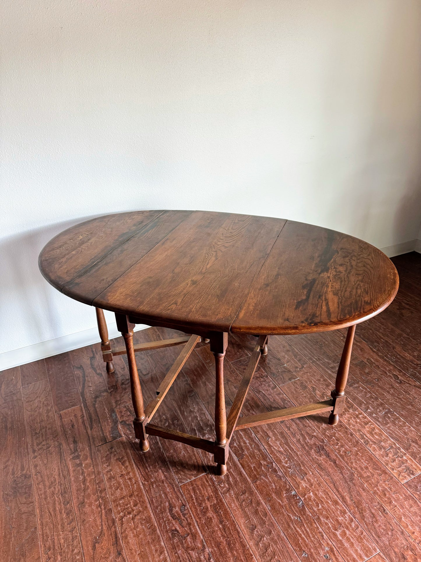 English Gate Leg Drop Leaf Table