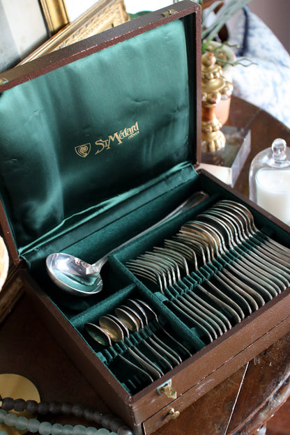 St. Medard Louis XVI Silverplate Flatware Set