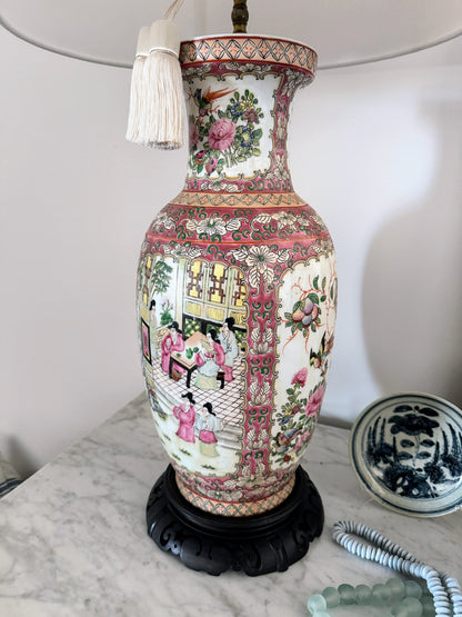Chinoiserie Famille Rose Porcelain Vase Lamp