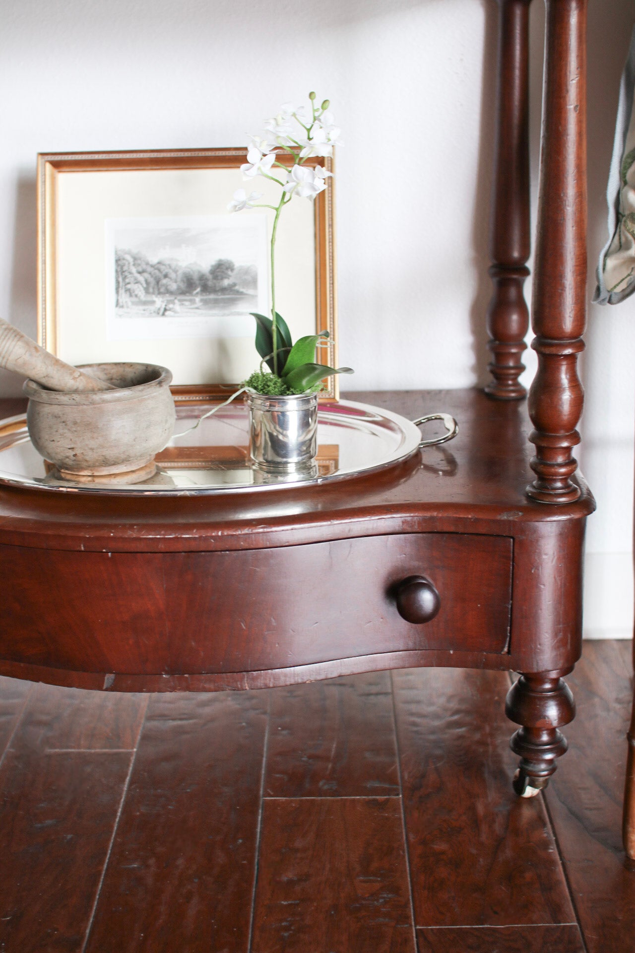 English Etagere