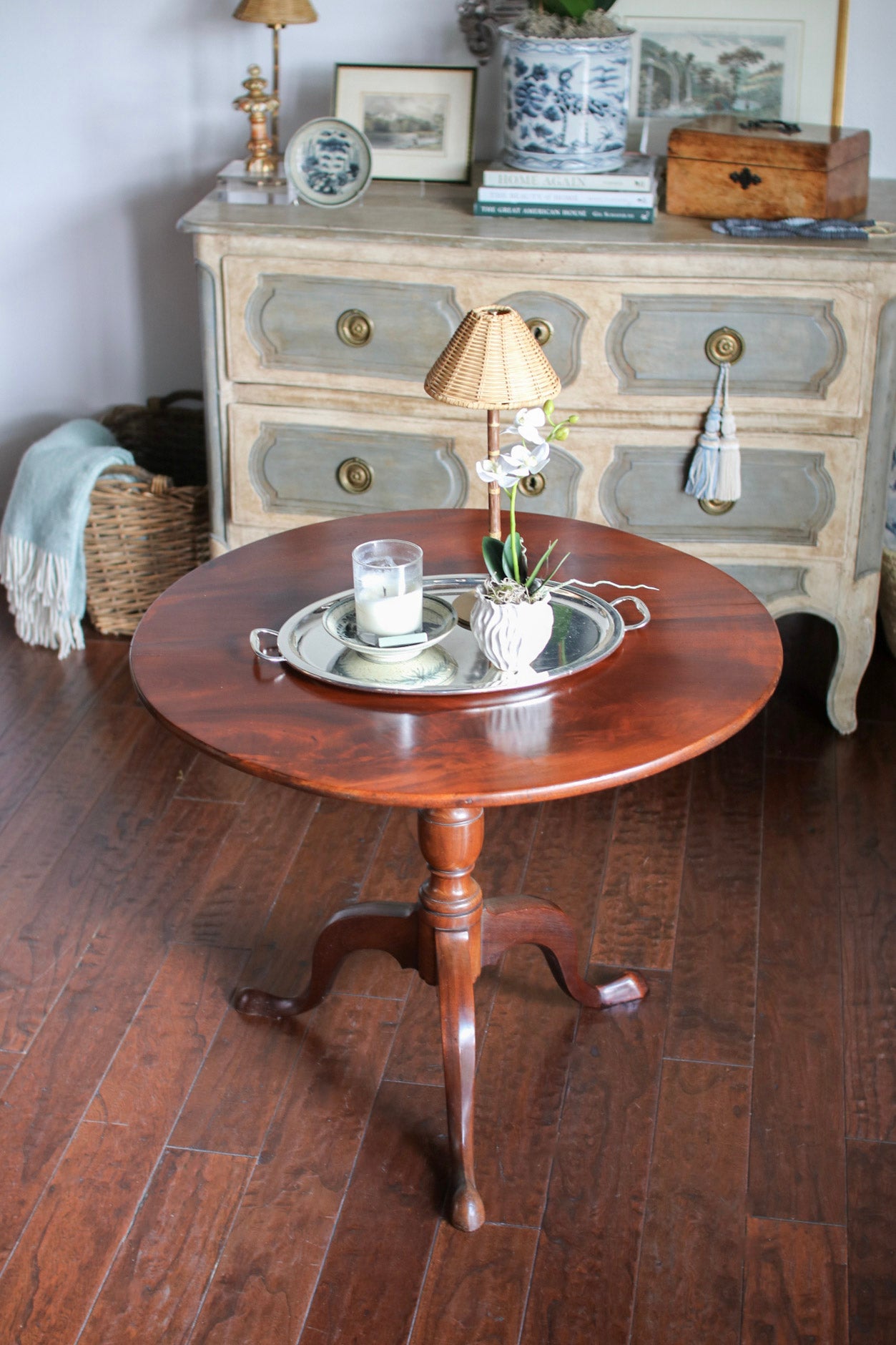 English Georgian Tilt Top Table