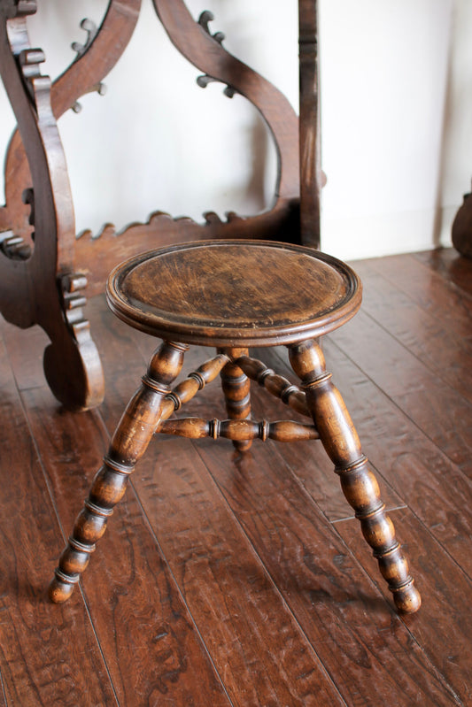 Italian Bobbin Stool