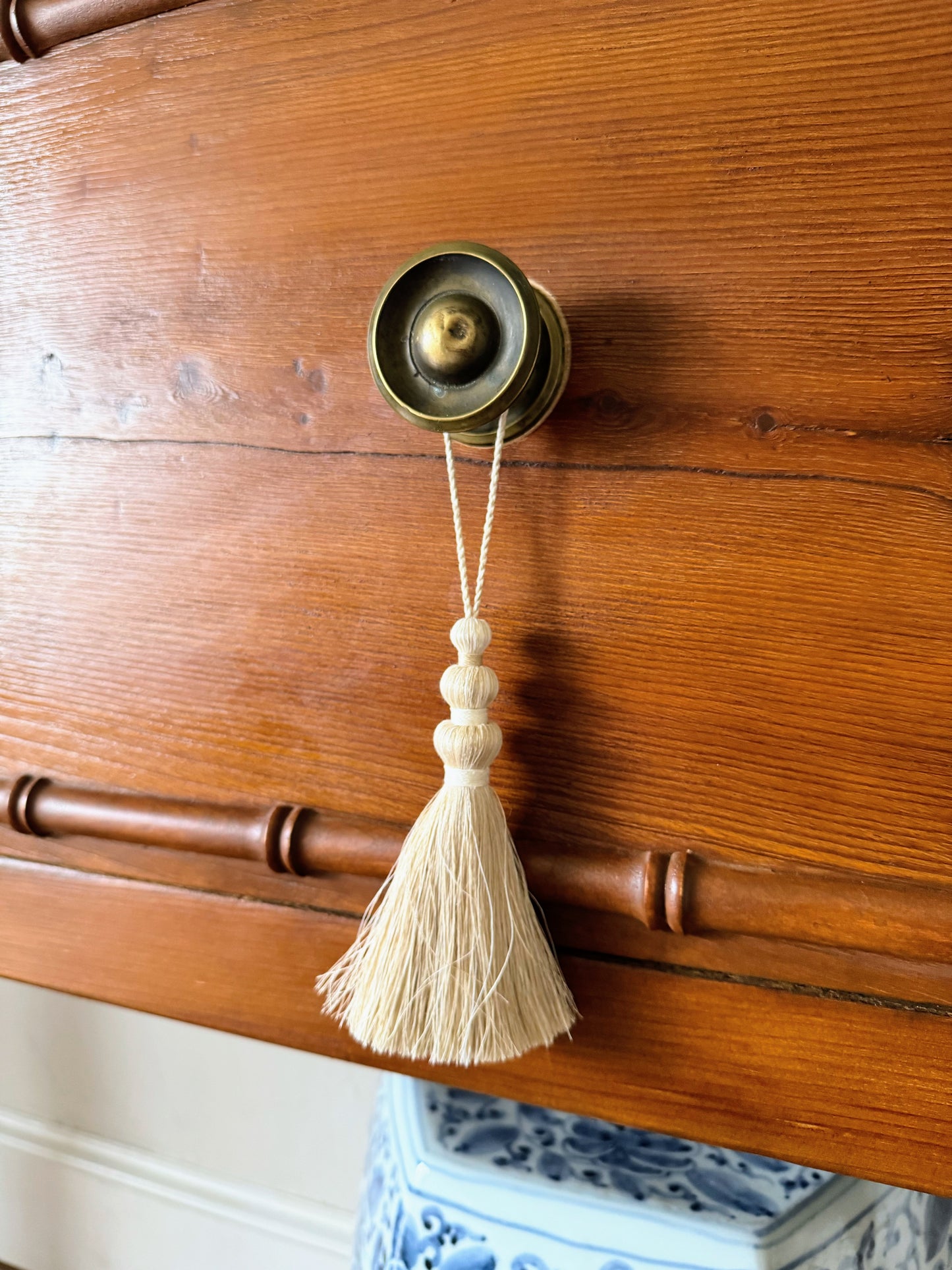 Aix-en-Provence Tassel (In Bleu, Blanc, & Vert)