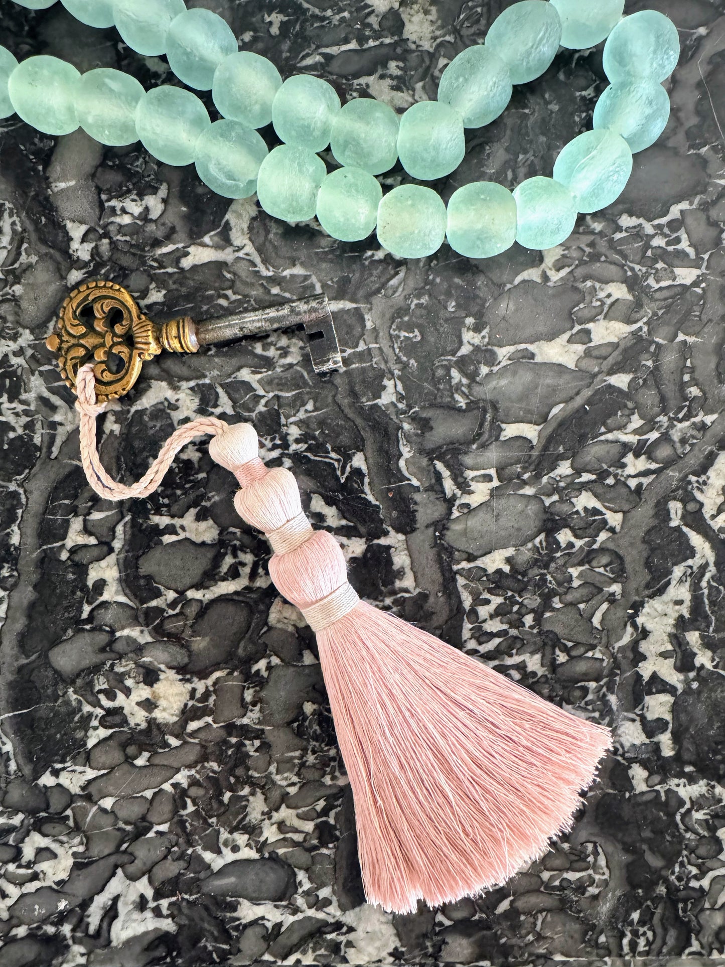 Tassel: Aix-en-Provence (In Bleu, Blanc, Vert, & Rose)