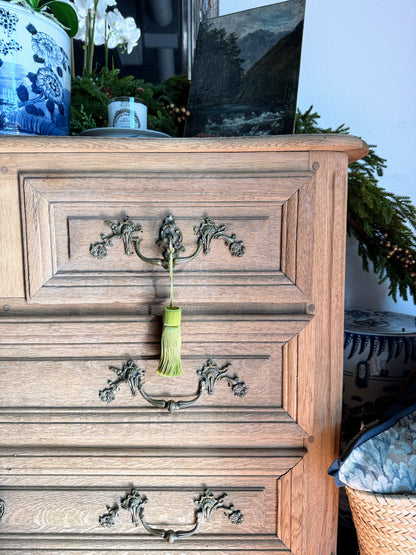 Tassel: Lyon in Chartreuse