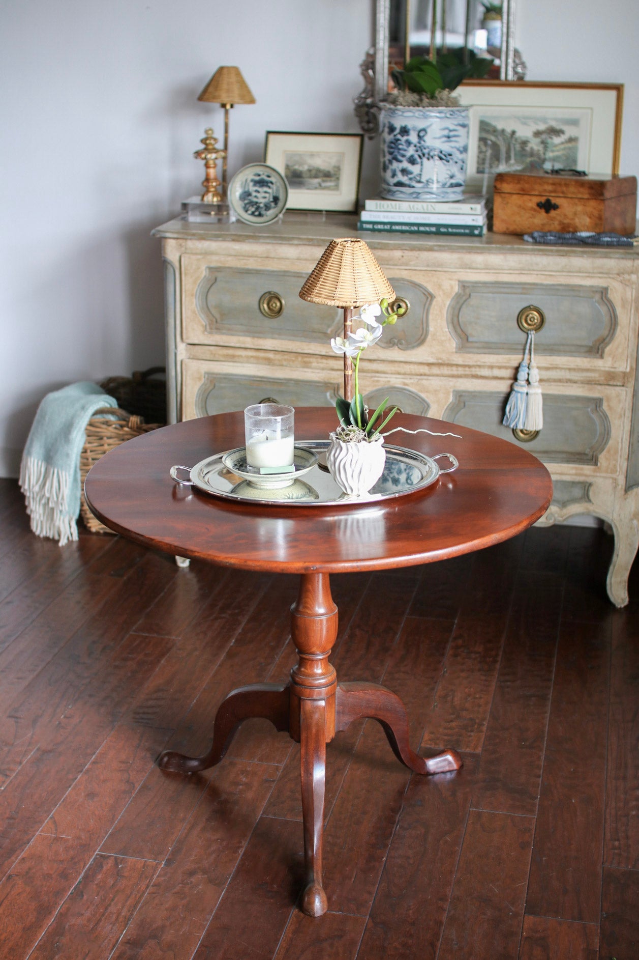 English Georgian Tilt Top Table
