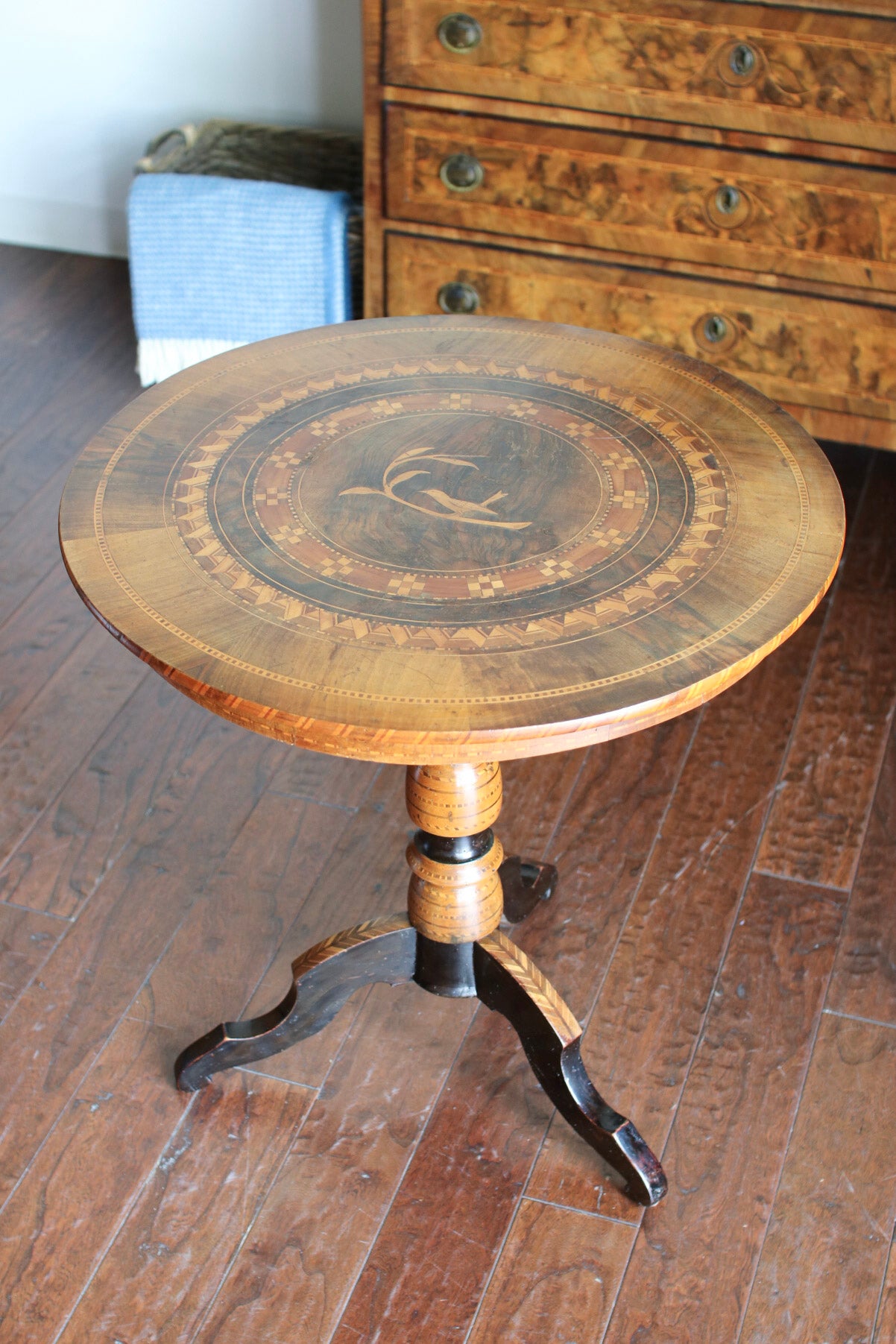 Round Italian Table with Inlay