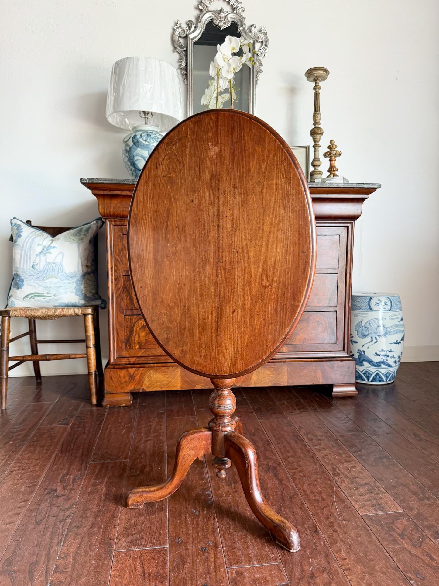 English Oval Tilt Top Table