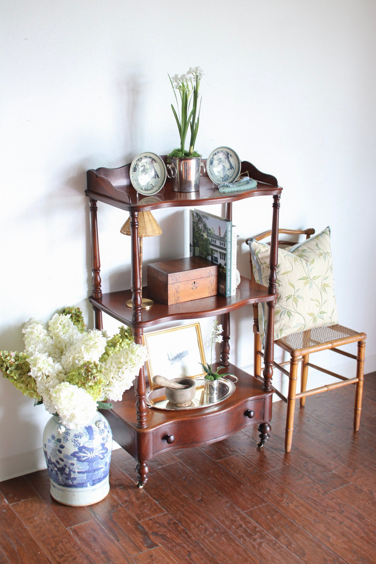 English Etagere