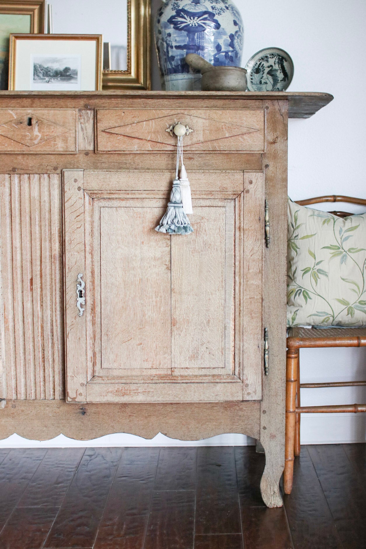 Bleached Belgian Buffet
