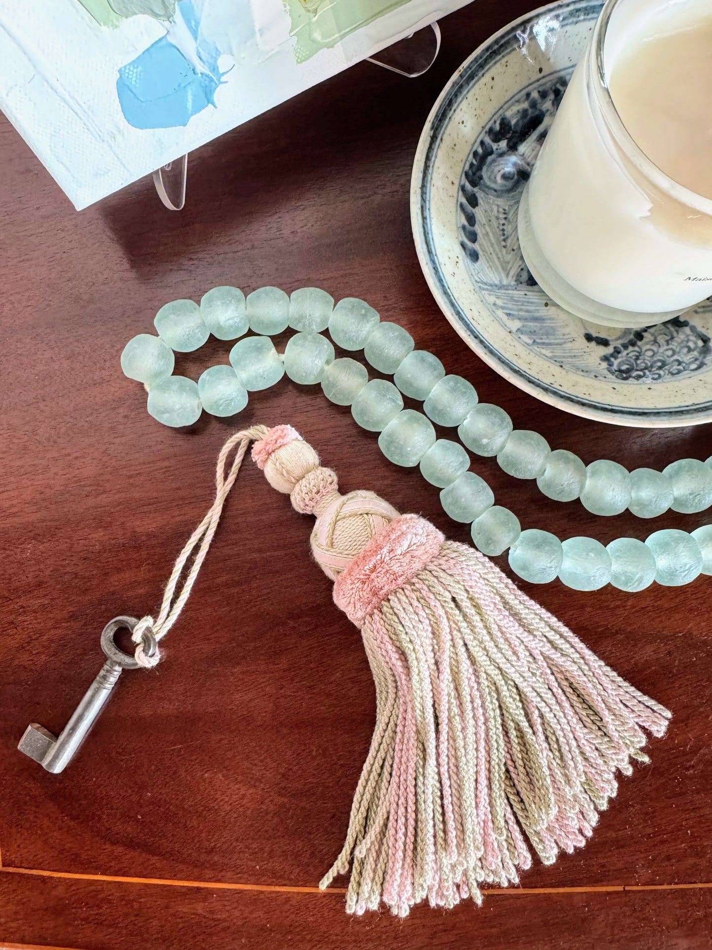 Paris Tassel in Rose & Vert
